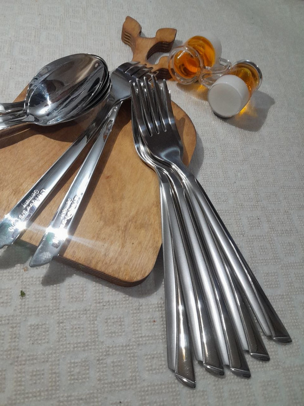 قاشق و چنگال ۶نفره اصل برند یونیک مدل ناخنی حک شده unique 6 pc