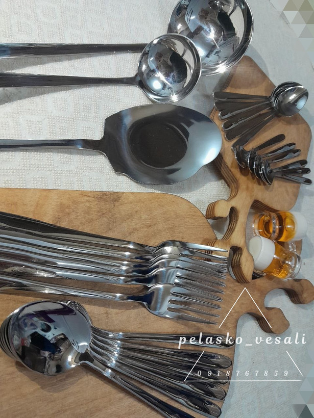 قاشق و چنگال ۶نفره اصل برند یونیک مدل ساده حک شده unique 6 pc